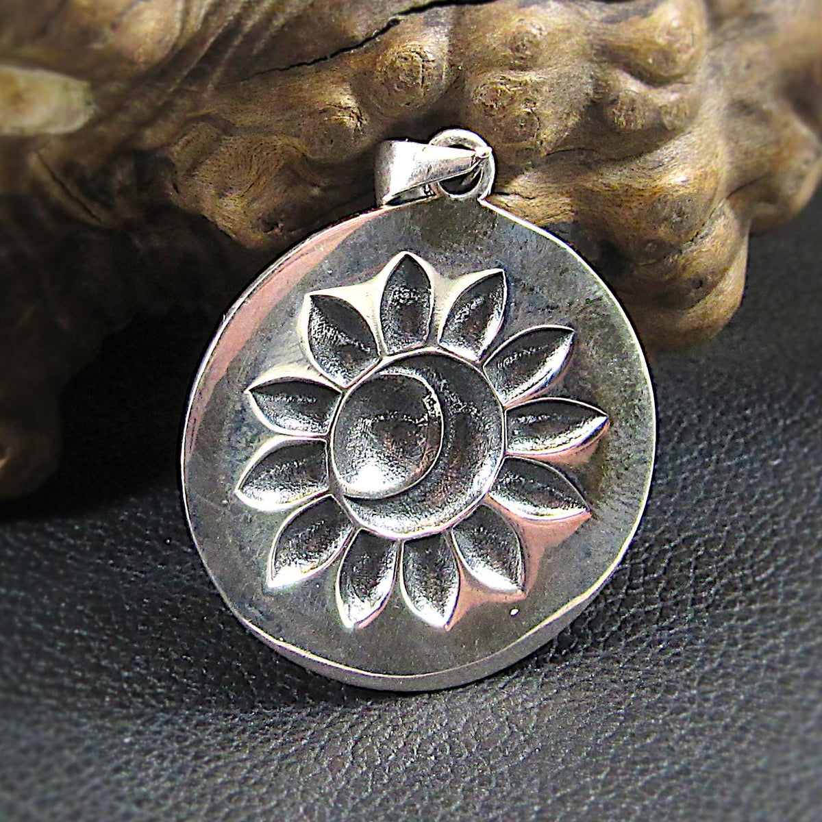 Solid 925 Sterling Silver Sun and Moon Faces Pendant - Zodiac Wheel - Astrology Necklace Amulet, Celestial Jewelry, Gift for Astrologers