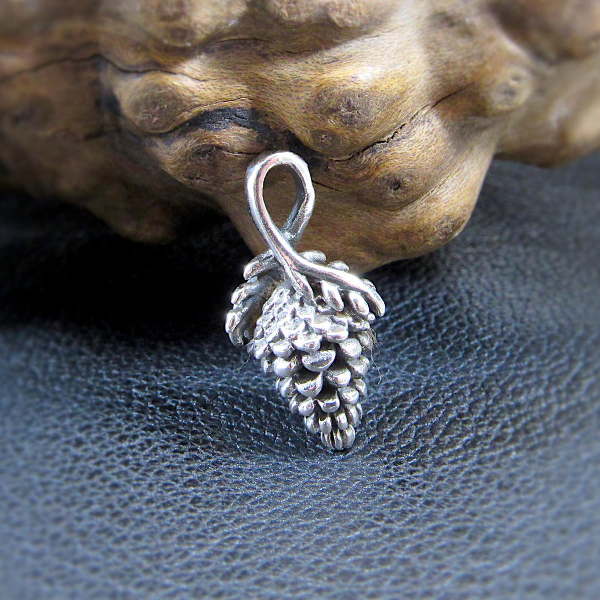 Solid 925 Sterling Silver Pinecone Pendant - Nature Jewelry, Forest Necklace Charm, Woodland Gift for Hikers & Outdoor Lovers