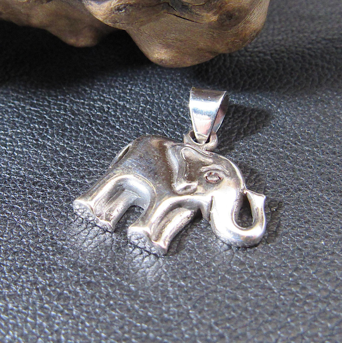 Solid 925 Sterling Silver Elephant Pendant – Handcrafted Good Luck Charm for Animal Lovers & Boho Jewelry – Elephant Necklace Charm Gift
