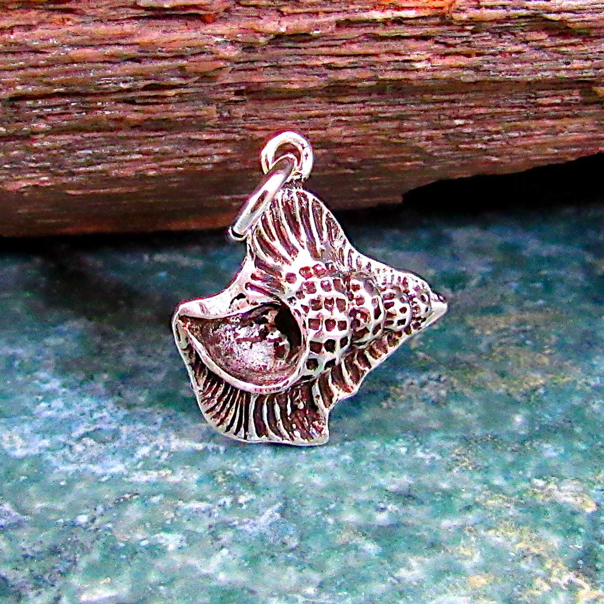 Solid 925 Sterling Silver Conch Shell Pendant - Textured Nautical Seashell Charm - Beachcomber Gift - Oceancore / Seacore Jewelry