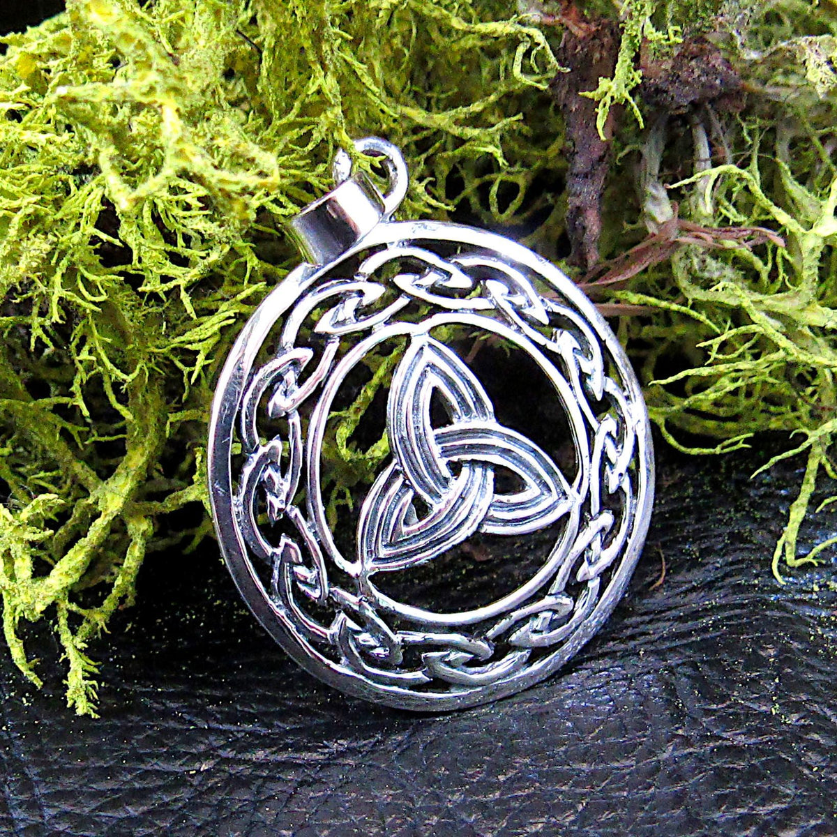 Solid 925 Sterling Silver Trinity Knot Pendant - Celtic Triquetra Knot Amulet