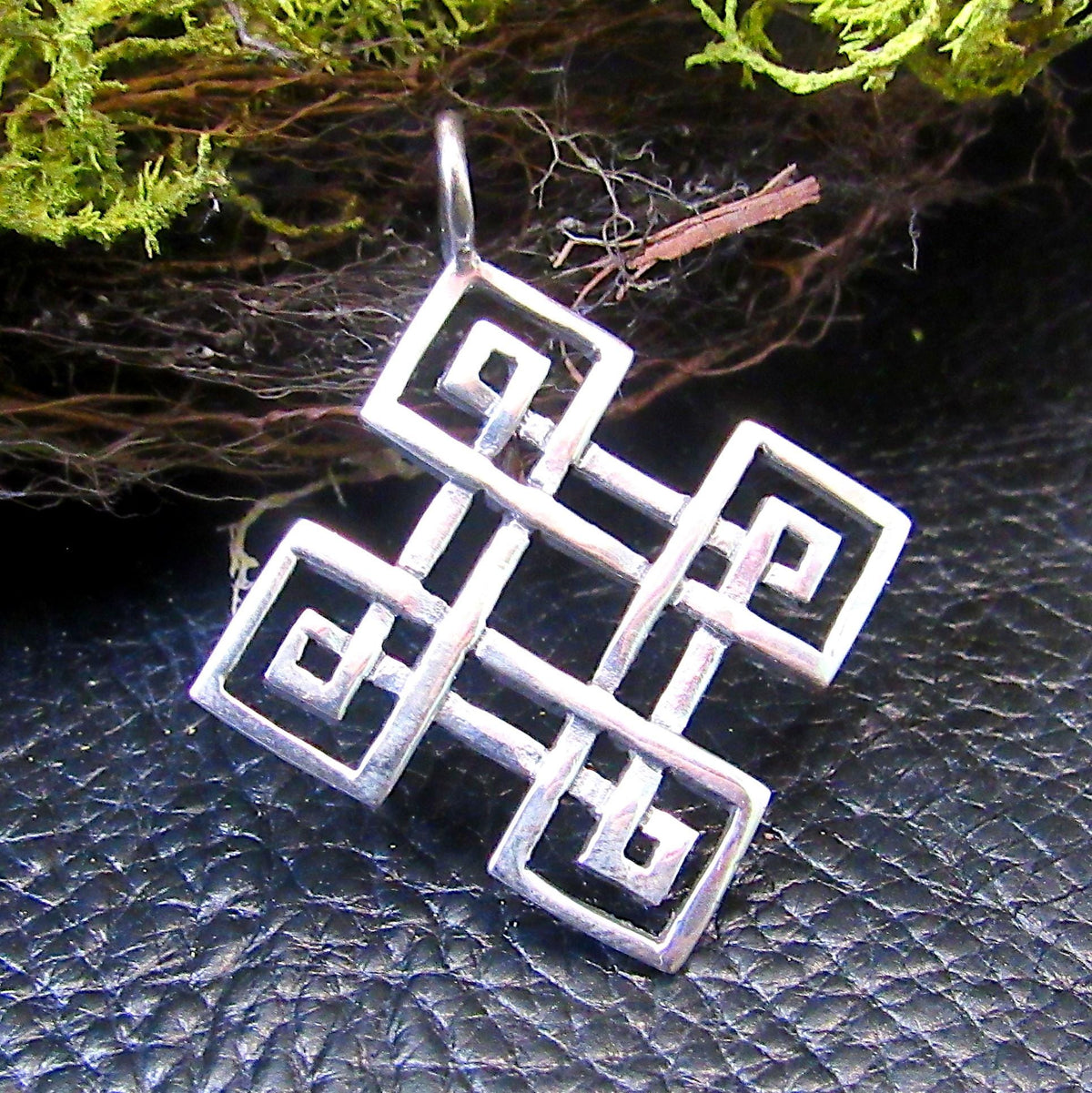 Solid 925 Sterling Silver Celtic Diamond / Square Quaternary Knot Pendant, Handcrafted Endless Knot / Eternal Loop Shield Amulet
