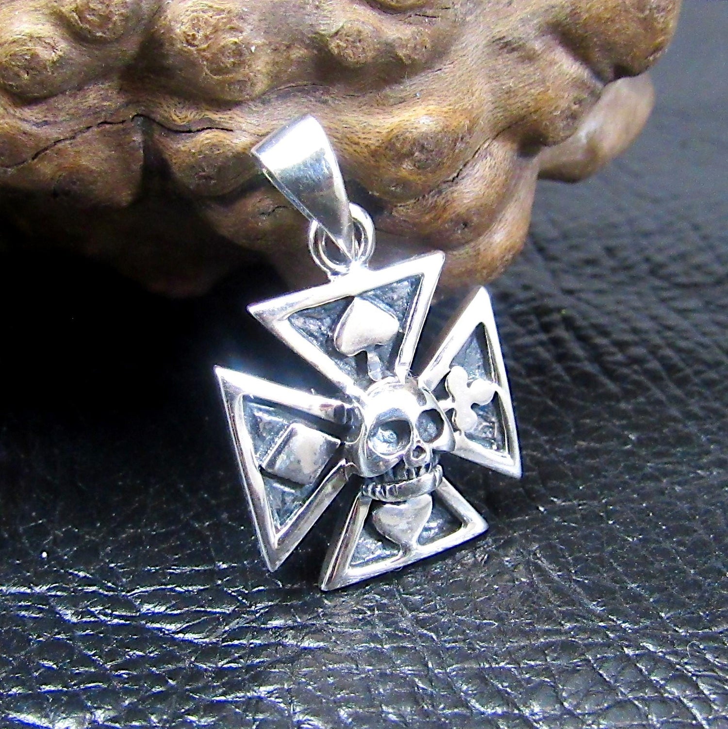 Solid 925 Sterling Silver Iron Cross with 4 Suits Pendant, Croix Pattee Amulet, Gothic Skeleton Skull Jewelry, Good Luck Gambling Charm