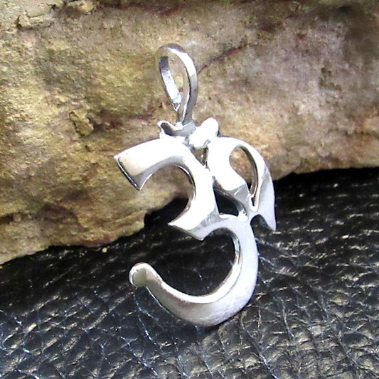 Solid 925 Sterling Silver Om Pendant – Hindu Sanskrit Aum Symbol Necklace Charm, Yoga Meditation Spiritual Jewelry for Men & Women