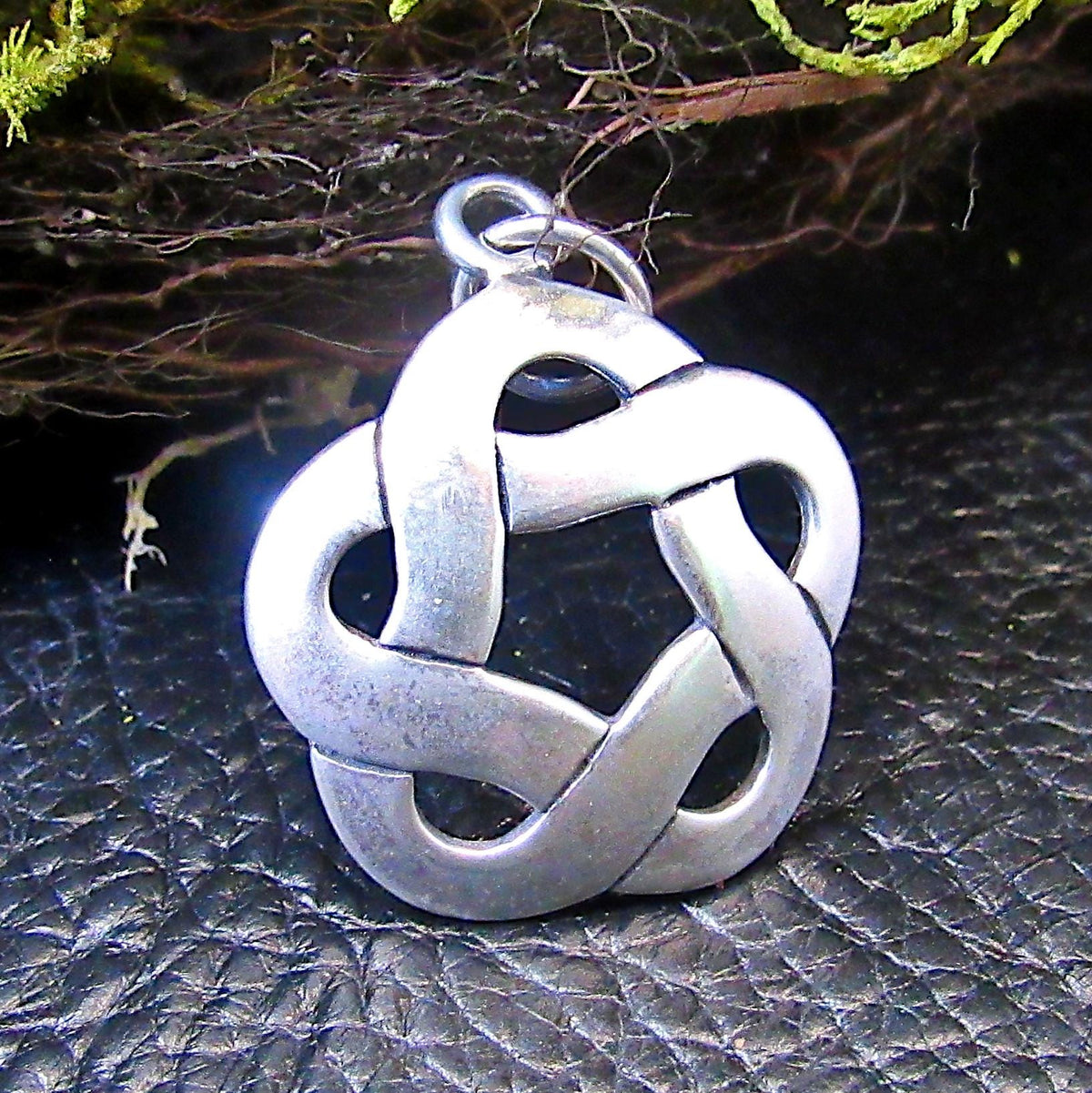 Solid 925 Sterling Silver Celtic Cinquefoil Knot Pendant, Eternal Love Knot Amulet, Infinity Heart Necklace Charm