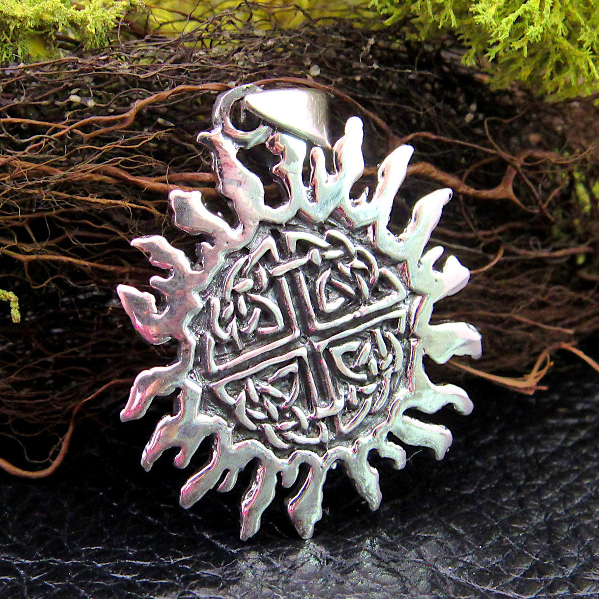 Solid 925 Sterling Silver Celtic Sun Pendant with Quaternary Knots & Solar Rays