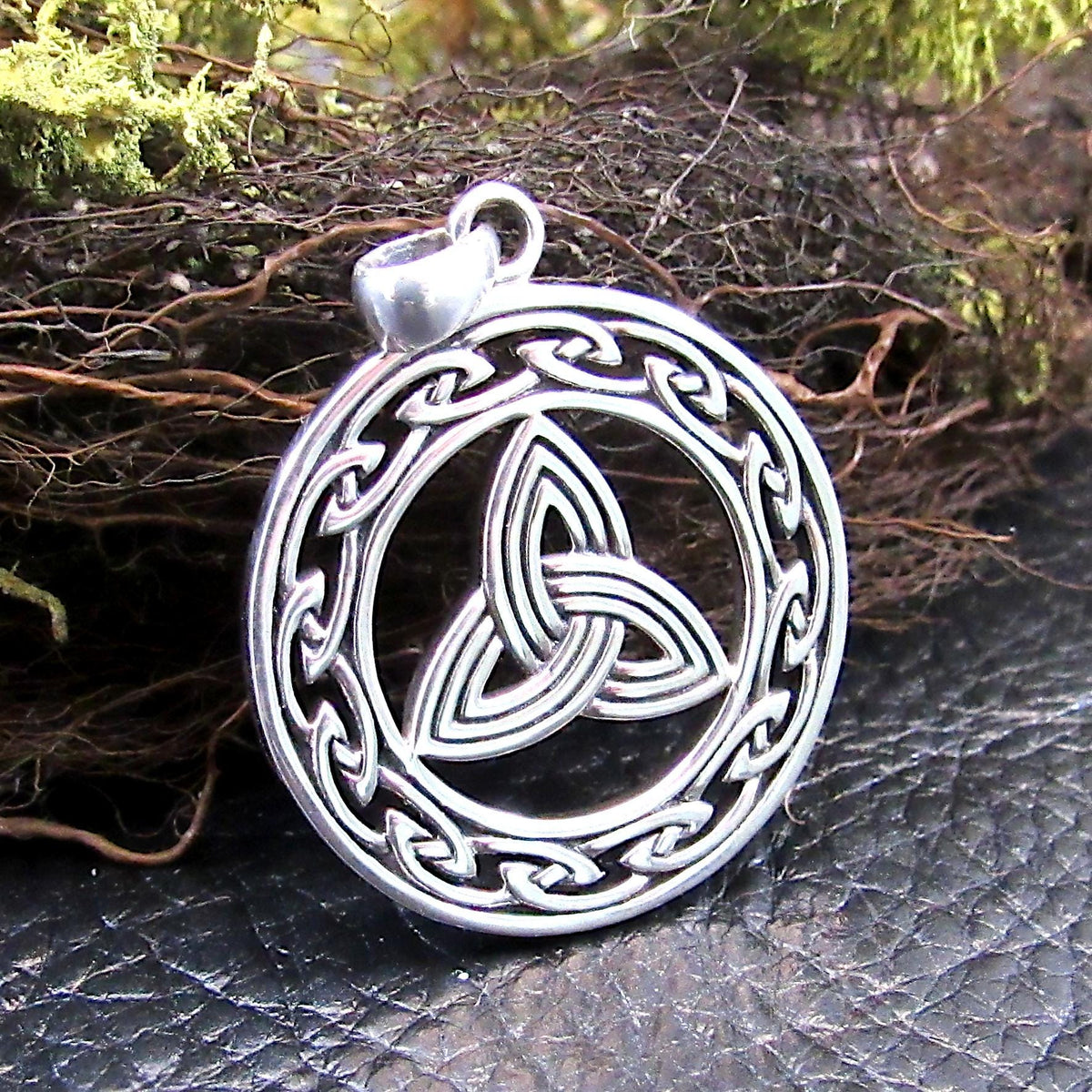 Eternal Triquetra Talisman Pendant Necklace – Celtic Trinity Knot Protection Amulet in Solid 925 Sterling Silver